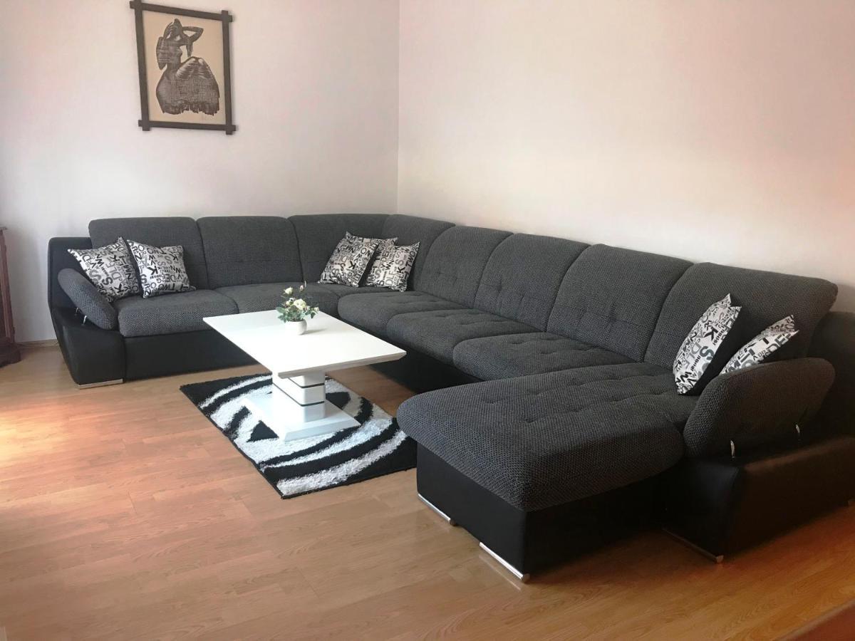 סמולג'אנאק Apartments Renata מראה חיצוני תמונה